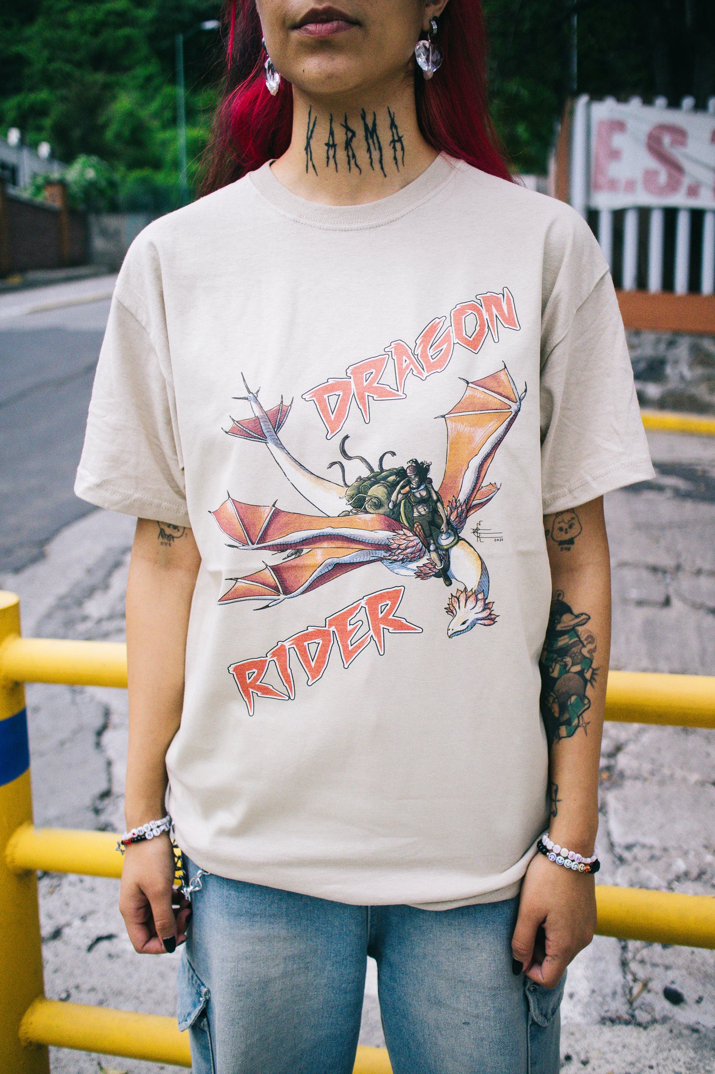 Playera "Dragon Rider" color arena