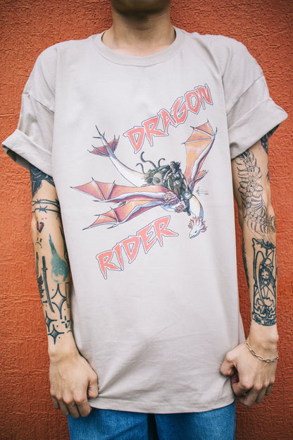 Playera "Dragon Rider" color arena